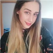 Studentessa universitaria offre lezioni/aiuto compiti di lingue straniere (inglese, tedesco, spagnolo); e italiano e storia